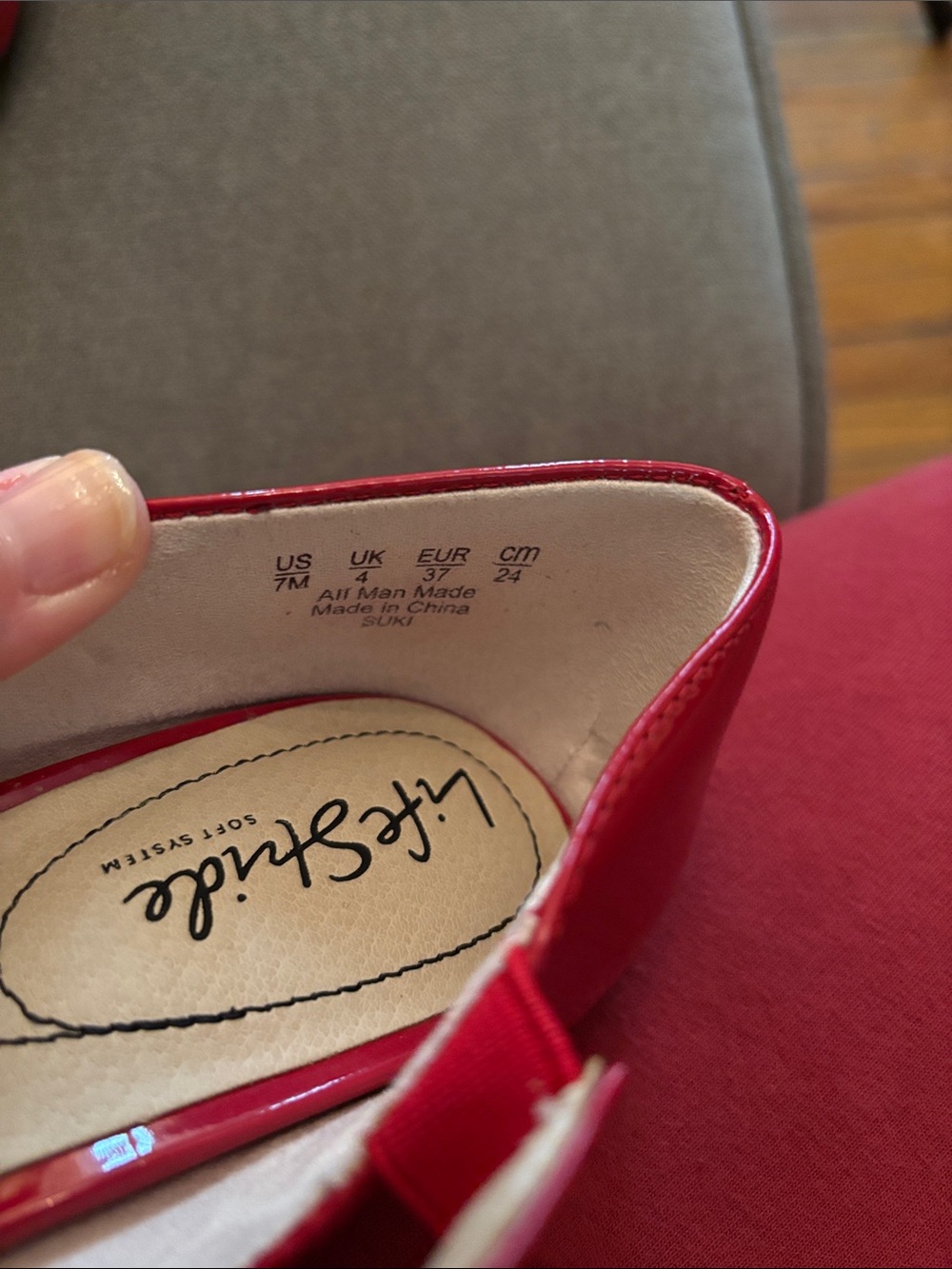 Life Stride Red Patent Suki Mid Heel Pumps - Picture 5 of 9